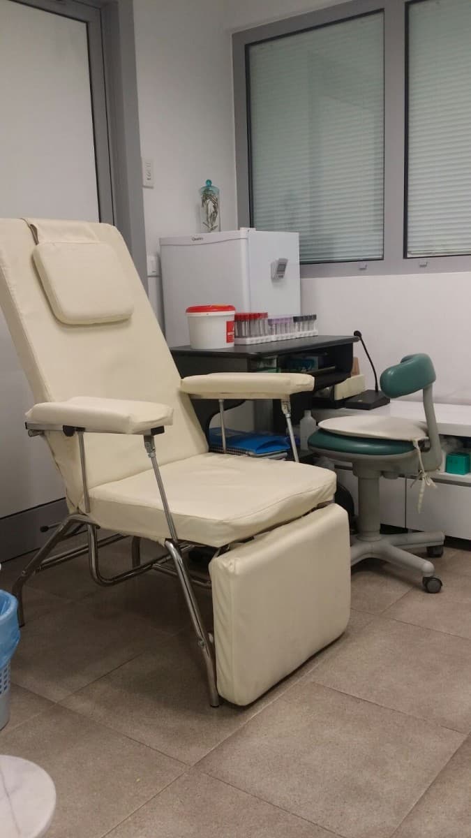 Medical instruments and supplies